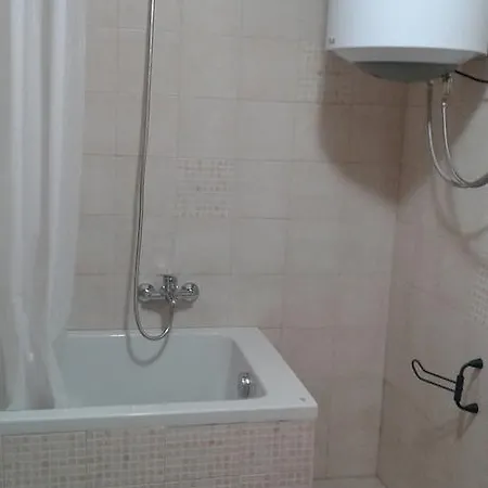 Monolocale Fronte Strada Centro Storico * Неаполь