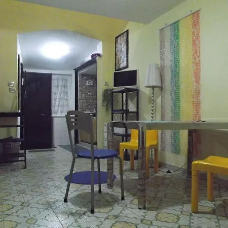 Monolocale Fronte Strada Centro Storico בית נופש נאפולי